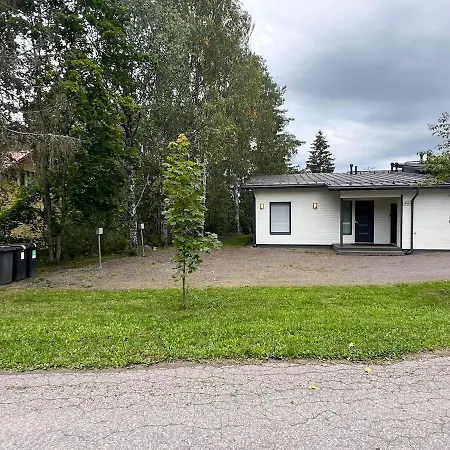 Upea Talo 30 Minuuttia Lentokentaeltae!